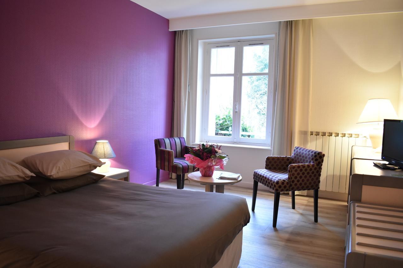 Logis Hotel Saint-Roch Pleumartin Kültér fotó